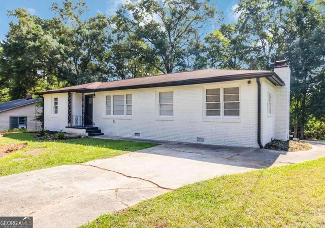 Photo 3 of Single family home for sale at 8151 Puckett St St Sw, Covington, GA 30014 | MLS# 10803673 | Listing updated on 2026-09-24