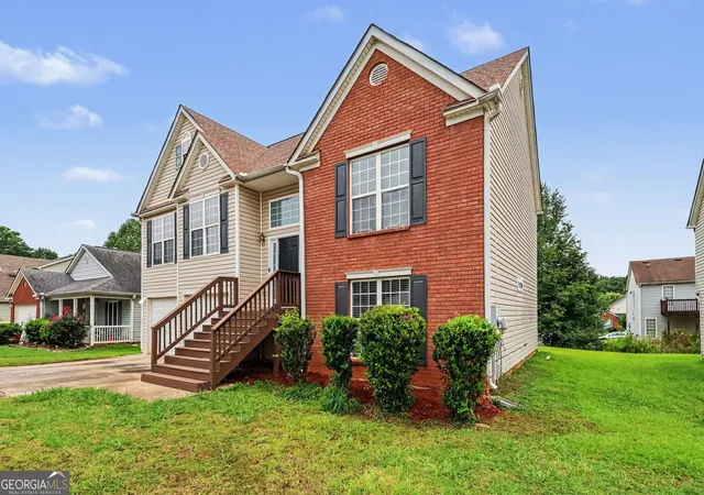 Photo 3 of Single family home for sale at 2836 Amerson Trl, Ellenwood, GA 30294 | MLS# 10816814 | Listing updated on 2026-10-06