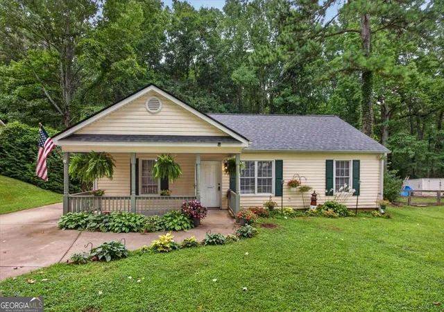 1st image of 129 Whispering Pine Ln Ne, White, GA 30184 | MLS# 10819410