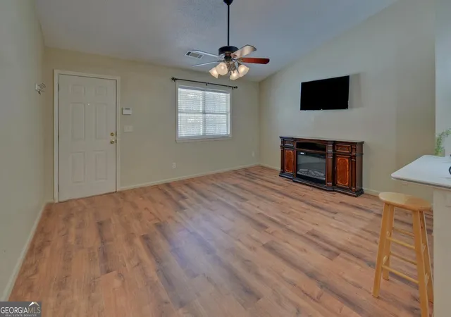 Photo 3 of Condo for sale at 2947 Florence Dr, Gainesville, GA 30504 | MLS# 10835967 | Listing updated on 2026-09-13