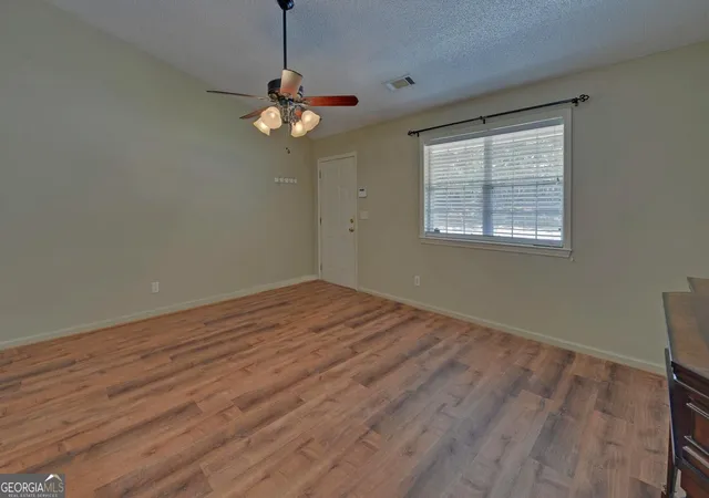 Photo 3 of Condo for sale at 2947 Florence Dr, Gainesville, GA 30504 | MLS# 10835967 | Listing updated on 2026-09-13
