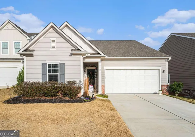 Single family home for sale at 101 Carnaby St, Winder, GA 30680 | MLS# 10656877