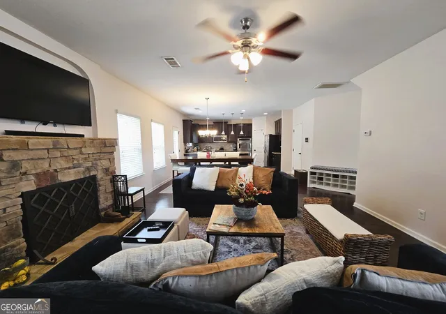 Photo 2 of Single family home for sale at 232 Rugged Creek Dr, Stockbridge, GA 30281 | MLS# 10815166 | Listing updated on 2026-08-31