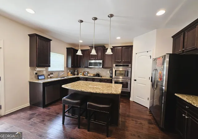 Photo 3 of Single family home for sale at 232 Rugged Creek Dr, Stockbridge, GA 30281 | MLS# 10815166 | Listing updated on 2026-08-31