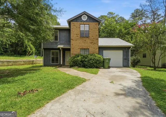Single family home for sale at 194 Brownlee Rd Sw, Atlanta, GA 30331 | MLS# 10796734