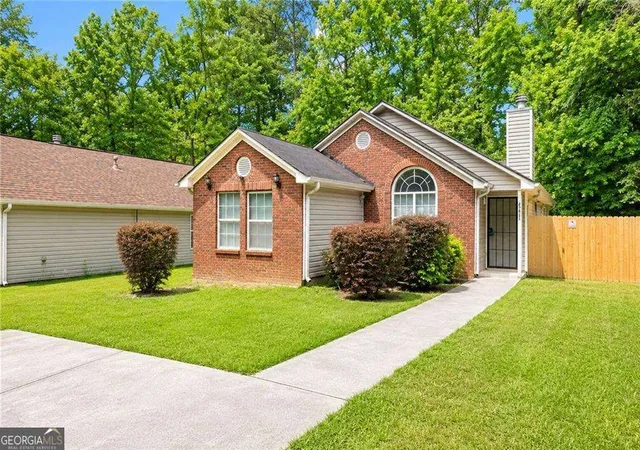 Photo 1 of Single family home for sale at 2341 Daniel Rd Sw, Atlanta, GA 30331 | MLS# 10794337 | Listing updated on 2026-08-01