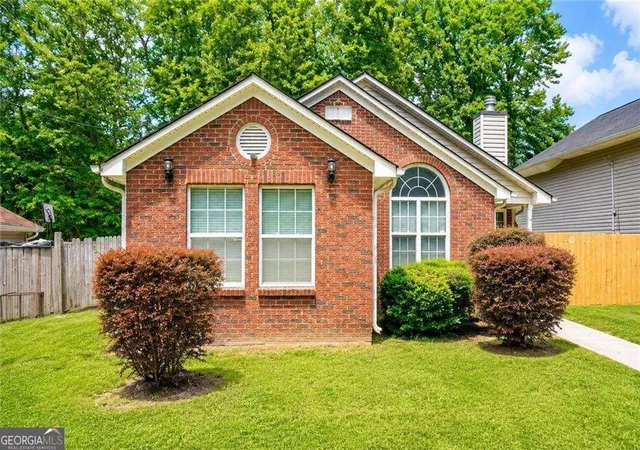 Photo 2 of Single family home for sale at 2341 Daniel Rd SW, Atlanta, GA 30331 | MLS# 10794337 | Listing updated on 2026-08-01