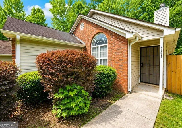 Photo 3 of Single family home for sale at 2341 Daniel Rd SW, Atlanta, GA 30331 | MLS# 10794337 | Listing updated on 2026-08-01