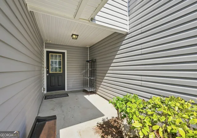 Photo 3 of Townhouse for sale at 6886 Gallant Cir Se #20, Mableton, GA 30126 | MLS# 10829075 | Listing updated on 2026-09-02