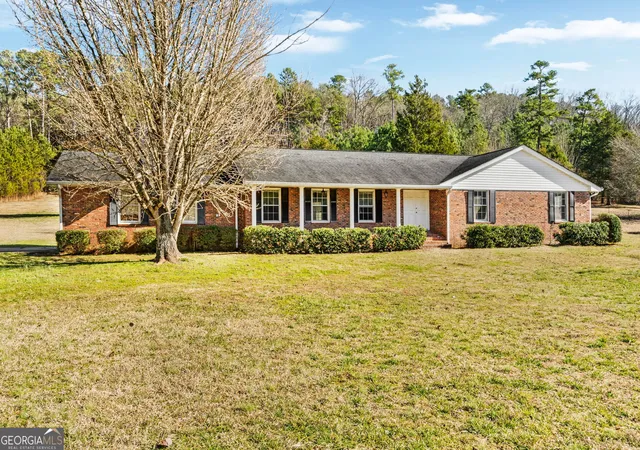 Photo 1 of Single family home for sale at 5511 Fosters Ml Rd Sw, Cave Spring, GA 30124 | MLS# 10677869 | Listing updated on 2026-02-20