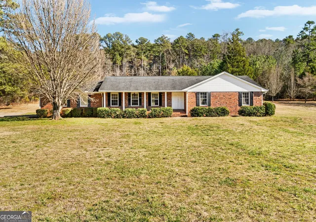 Photo 2 of Single family home for sale at 5511 Fosters Ml Rd Sw, Cave Spring, GA 30124 | MLS# 10677869 | Listing updated on 2026-02-20