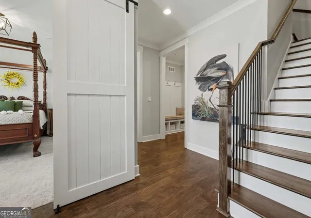 Photo 4 of Townhouse for sale at 965 S On Main Dr, Woodstock, GA 30188 | MLS# 10829111 | Listing updated on 2026-09-04