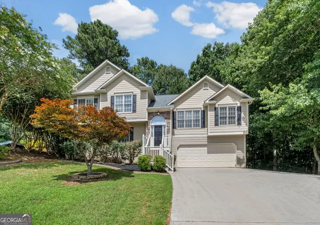 2nd image of 122 Brookhaven Ln, Canton, GA 30114 | MLS# 10811601