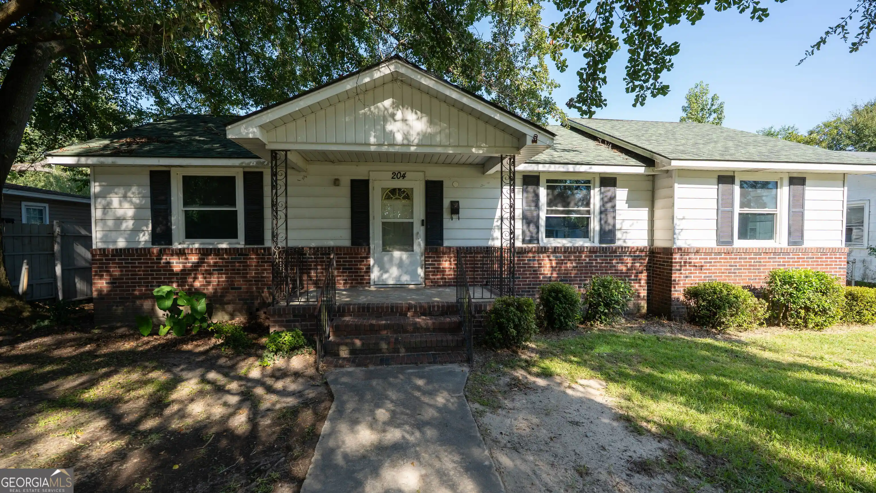 Photo 1 of Single family home for sale at 204 Commonwealth Ave, Port Wentworth, GA 31407 | MLS# 10854374 | Listing updated on 2026-10-12