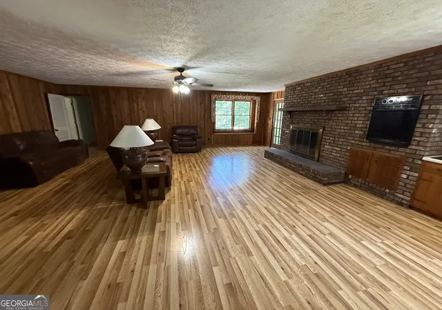 Photo 3 of Single family home for sale at 135 Kennesaw Dr, Thomaston, GA 30286 | MLS# 10826238 | Listing updated on 2026-09-17
