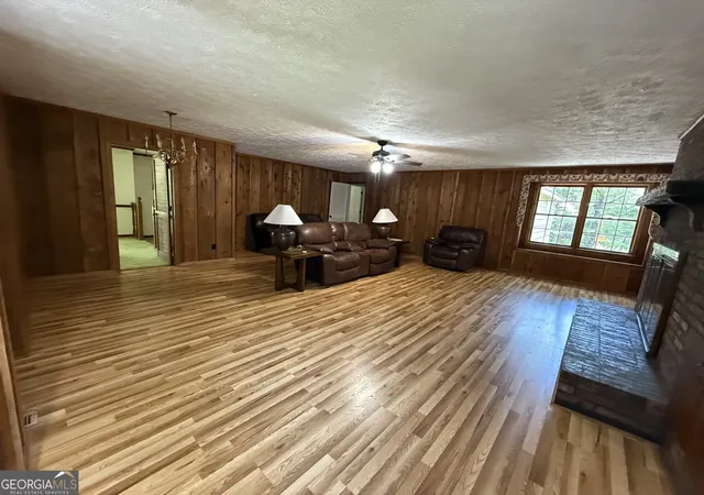 Photo 3 of Single family home for sale at 135 Kennesaw Dr, Thomaston, GA 30286 | MLS# 10826238 | Listing updated on 2026-09-17