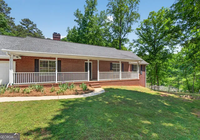 Photo 4 of Single family home for sale at 1697 Millers Mill Rd, Stockbridge, GA 30281 | MLS# 10824273 | Listing updated on 2026-08-26