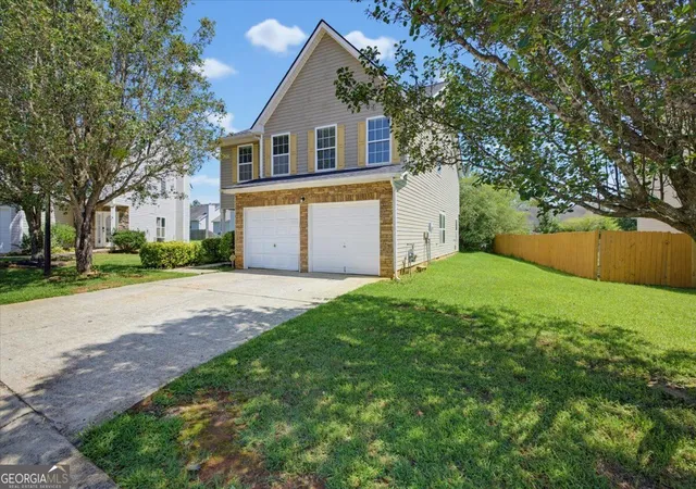 Photo 2 of Single family home for sale at 4024 Shaded Oasis Ln, Villa Rica, GA 30180 | MLS# 10828691 | Listing updated on 2026-09-12