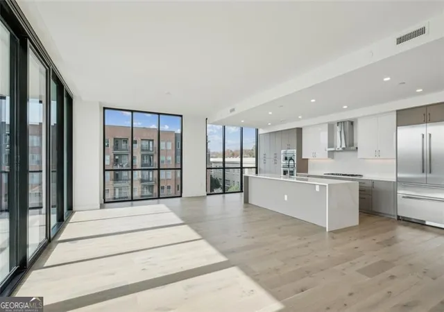 Homes for sale in Atlanta, GA | 2425 Peachtree Rd #510, Atlanta, GA 30305 | MLS# 10428198