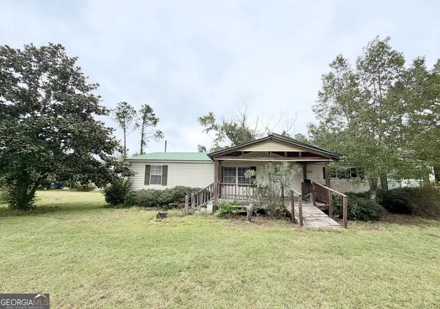Photo 1 of Manufactured home for sale at 698 Pat Dixon Rd, Hazlehurst, GA 31539 | MLS# 10848471 | Listing updated on 2026-10-30