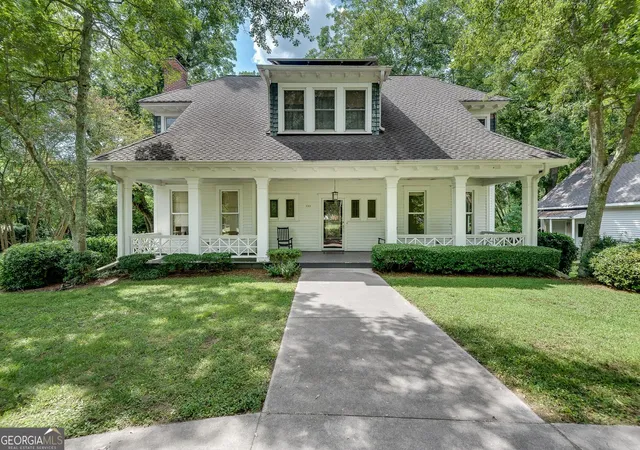 Photo 1 of Single family home for sale at 1001 Asbury St, Oxford, GA 30054 | MLS# 10829492 | Listing updated on 2026-09-08
