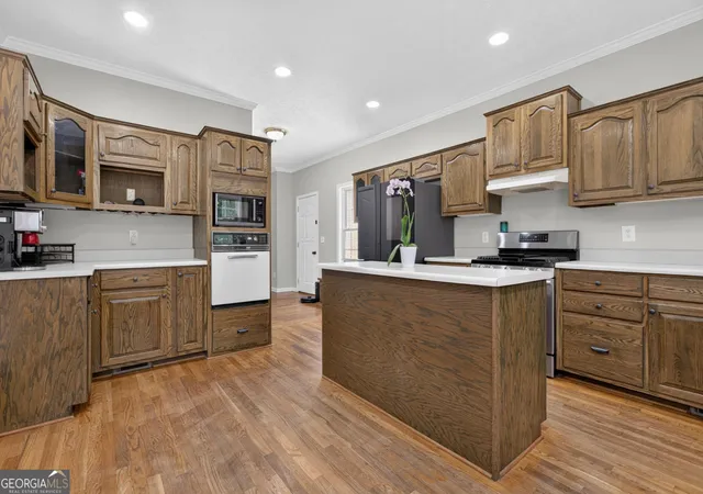 2nd image of 60 Tyler Woods Dr, Sharpsburg, GA 30277 | MLS# 10812450