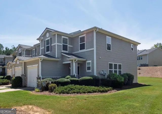 Photo 3 of Townhouse for sale at 313 Oak Leaf Pl, Acworth, GA 30102 | MLS# 10833171 | Listing updated on 2026-10-03