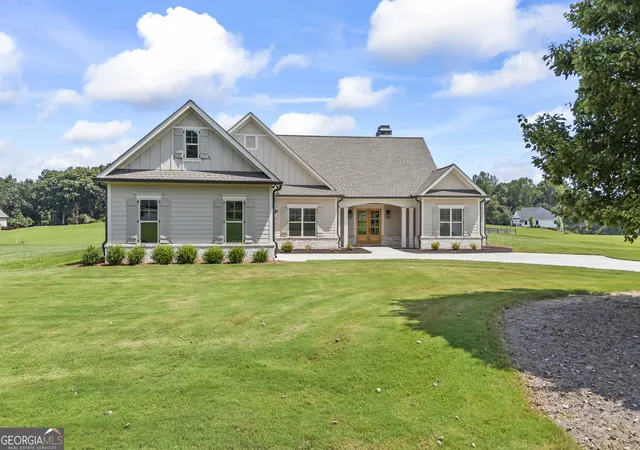 1st image of 124 Rockford Farm Dr, Clarkesville, GA 30523 | MLS# 10831230