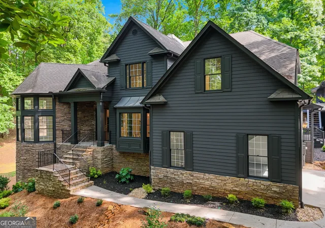 Photo 4 of Single family home for sale at 550 Eagles Landing Dr, Alpharetta, GA 30004 | MLS# 10794336 | Listing updated on 2026-09-12