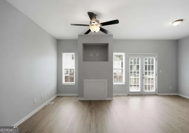 Photo 3 of Townhouse for sale at 4299 Notting Hl Dr SW, Atlanta, GA 30331 | MLS# 10819967 | Listing updated on 2026-09-13