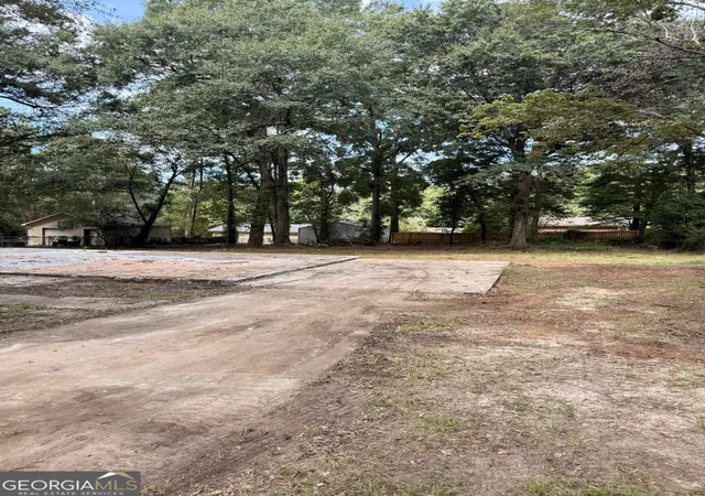 Photo 17 of Sale Pending at 414 N Lake Dr, Perry, GA 31069 | MLS# 10822946 | Listing updated on 2026-09-08
