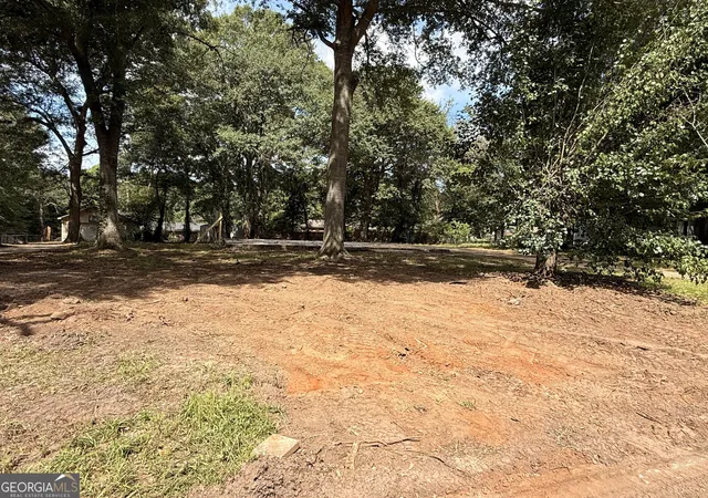Photo 2 of Sale Pending at 414 N Lake Dr, Perry, GA 31069 | MLS# 10822946 | Listing updated on 2026-09-08