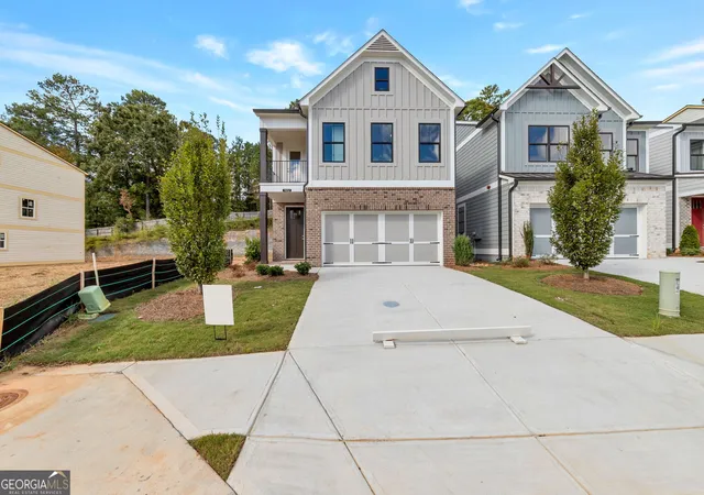 Single family home for sale at 1652 Crestcreek Ct, Marietta, GA 30008 | MLS# 10876507