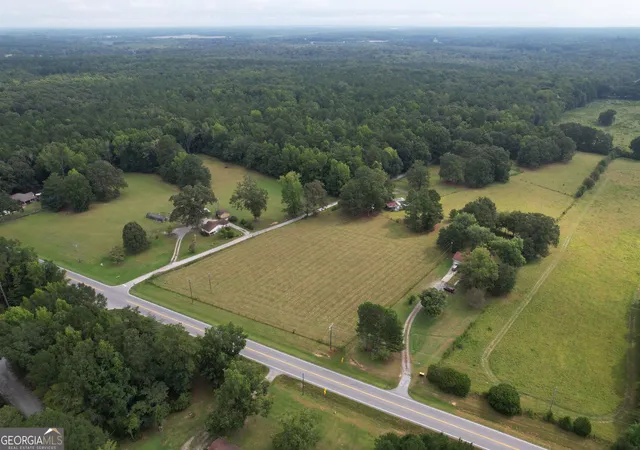 Photo 2 of Single family home for sale at 2590 Hwy 92, Fayetteville, GA 30215 | MLS# 10834208 | Listing updated on 2026-09-10