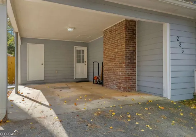 Photo 2 of Sale Pending at 235 Round Table Rd, Athens, GA 30606 | MLS# 10643113 | Listing updated on 2026-01-15