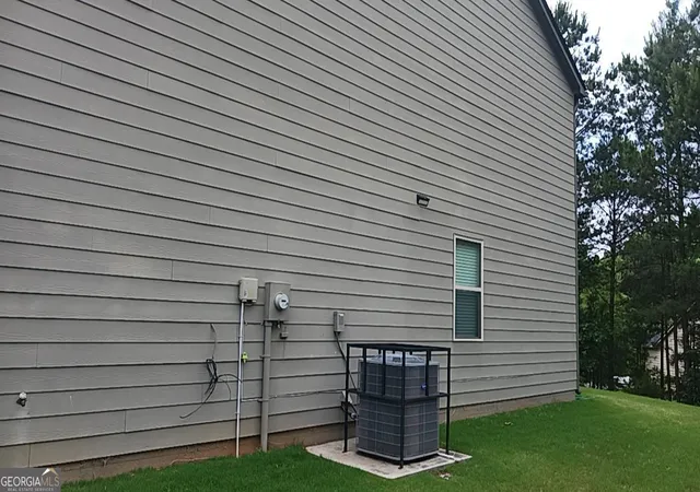 Photo 2 of Single family home for sale at 1033 Eldon Ln, Fairburn, GA 30213 | MLS# 10780545 | Listing updated on 2026-06-20
