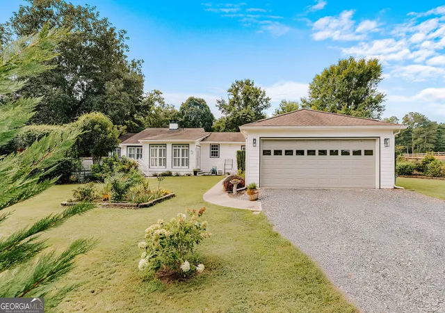 Photo 1 of Single family home for sale at 1740 Old Buckhead Rd, Madison, GA 30650 | MLS# 10836792 | Listing updated on 2026-09-24