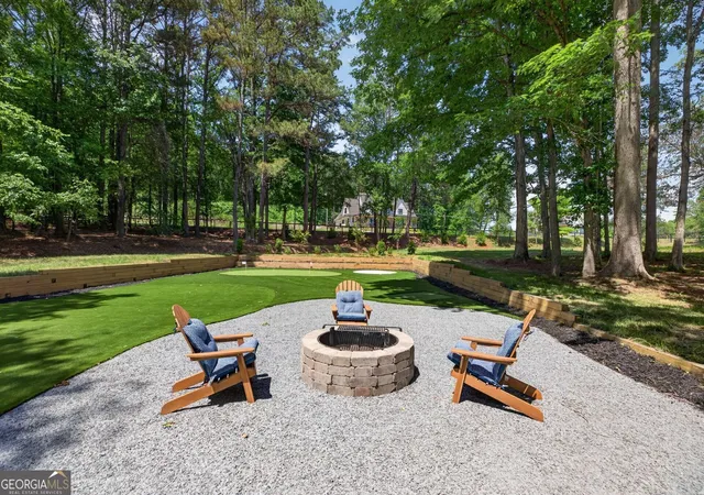 3rd image of 40 Crowe Rd, Alpharetta, GA 30004 | MLS# 10819462