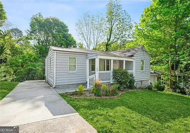 Photo 2 of Single family home for sale at 360 Betsy Ave Sw, Atlanta, GA 30310 | MLS# 10808899 | Listing updated on 2026-08-10