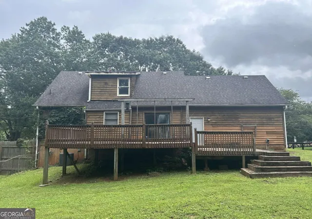 Photo 3 of Single family home for sale at 667 King Rd, Stone Mountain, GA 30088 | MLS# 10813418 | Listing updated on 2026-08-28