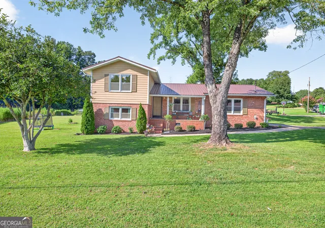 1st image of 161 Evergreen Ln, Winder, GA 30680 | MLS# 10831392