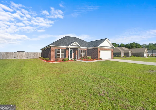 Photo 2 of Sale Pending at 215 Portland Pl, Statesboro, GA 30461 | MLS# 10797493 | Listing updated on 2026-08-01