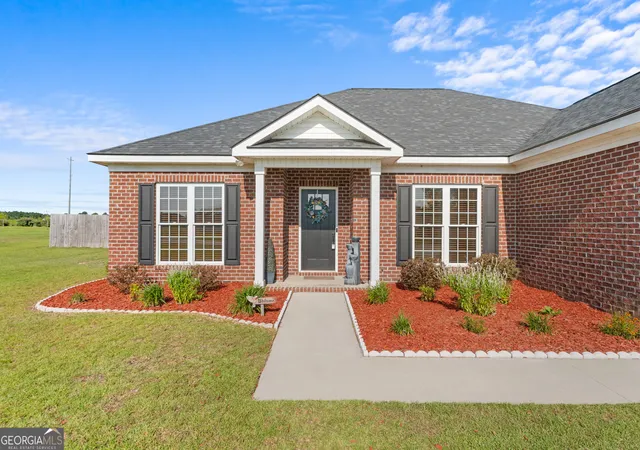 Photo 3 of Sale Pending at 215 Portland Pl, Statesboro, GA 30461 | MLS# 10797493 | Listing updated on 2026-08-01