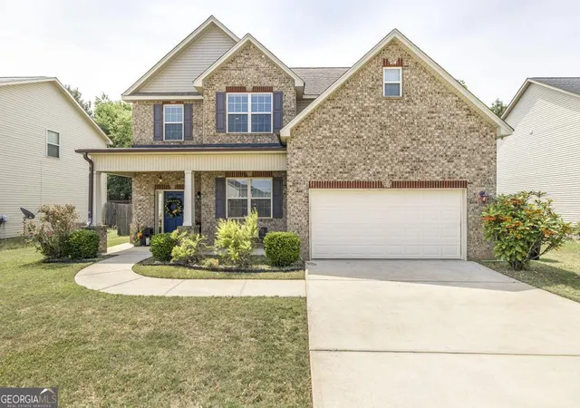Photo 3 of Single family home for sale at 315 Deven Ct, Warner Robins, GA 31088 | MLS# 10819194 | Listing updated on 2026-09-16