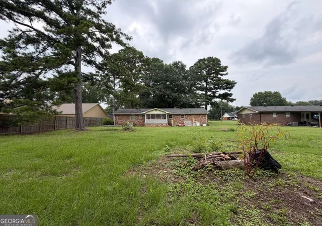 2nd image of 114 Shelia Dr, Cedartown, GA 30125 | MLS# 10816717