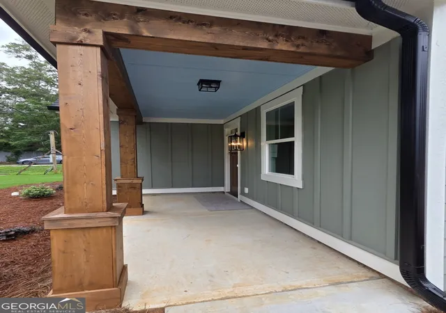 Photo 4 of Single family home for sale at 513 Harris St, Monroe, GA 30655 | MLS# 10796336 | Listing updated on 2026-10-10