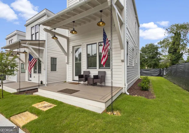 Homes for sale in Cleveland, GA | 184 W Jarrard St, Cleveland, GA 30528 | MLS# 10790418