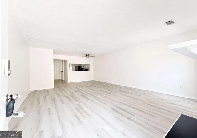 Photo 4 of Townhouse for sale at 6624 Wellington Sq, Norcross, GA 30093 | MLS# 10780522 | Listing updated on 2026-09-12