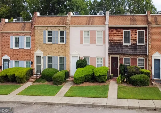 Photo 1 of Condo for sale at 304 Georgetown Dr #C-13, Athens, GA 30605 | MLS# 10833982 | Listing updated on 2026-09-10