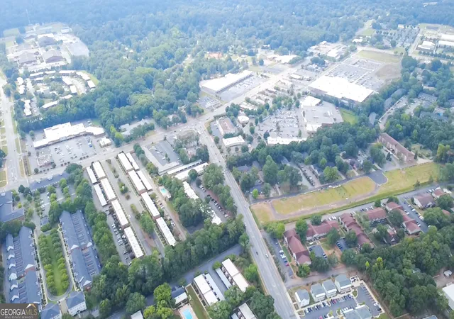 Listing Photo 2 - Condo for sale in building located at 304 Georgetown Dr, Athens, GA 30605 - Unit #C-13